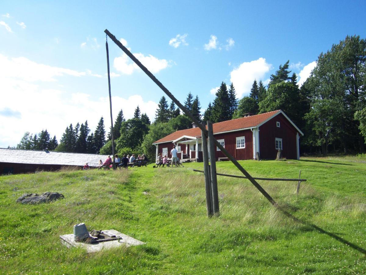 Villa Granhede -Sjoelaege Med Badtunna, Eldstad Med Mera Torsby Eksteriør bilde