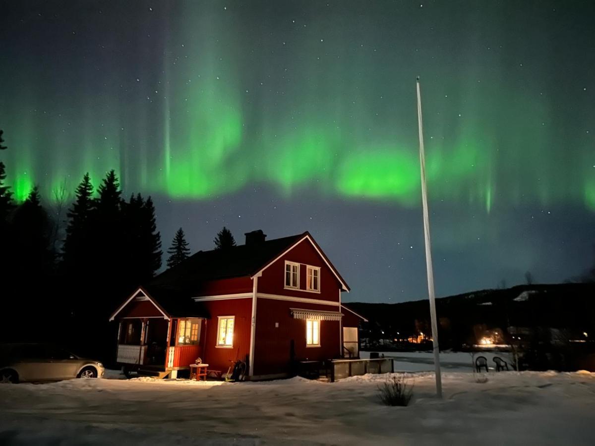 Villa Granhede -Sjoelaege Med Badtunna, Eldstad Med Mera Torsby Eksteriør bilde