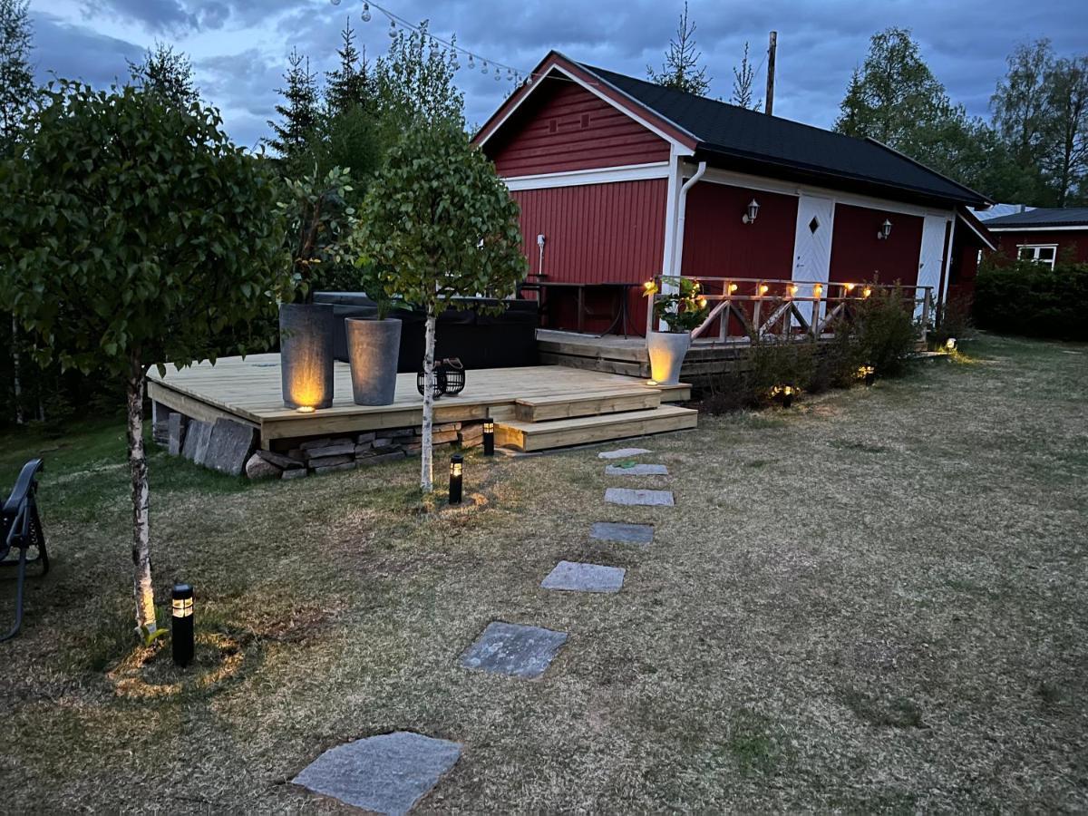 Villa Granhede -Sjoelaege Med Badtunna, Eldstad Med Mera Torsby Eksteriør bilde