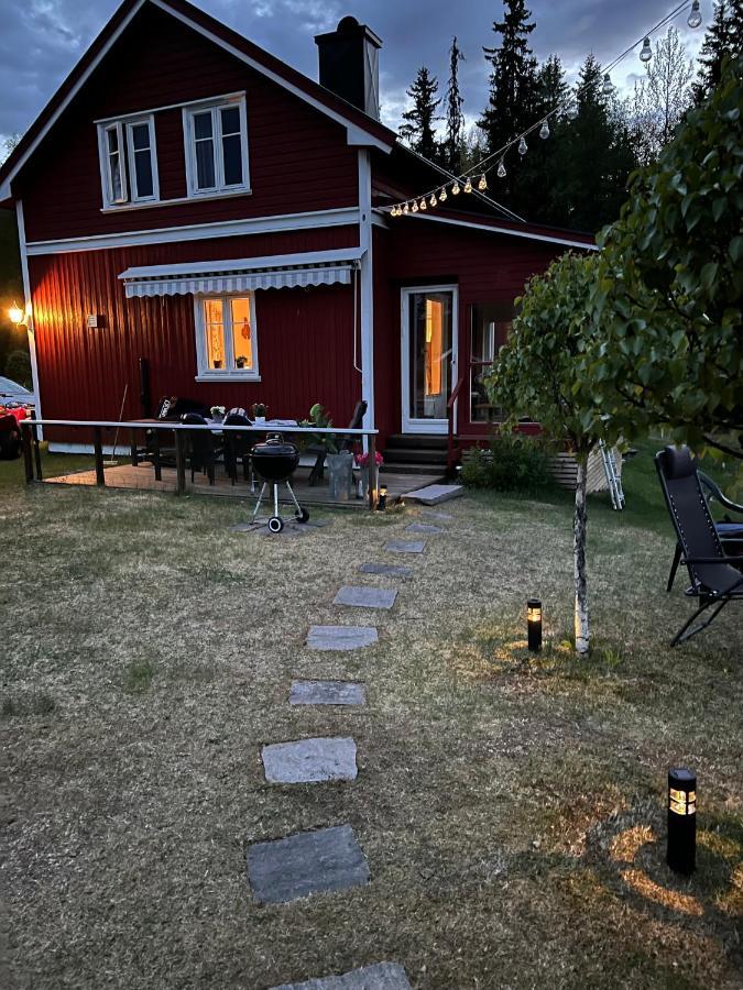 Villa Granhede -Sjoelaege Med Badtunna, Eldstad Med Mera Torsby Eksteriør bilde